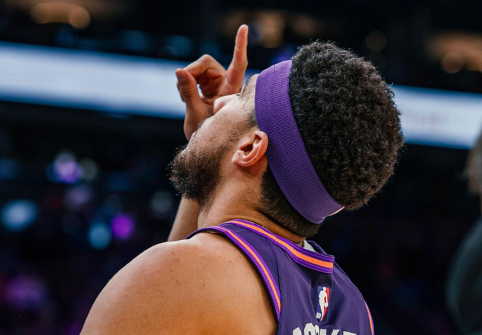 杜兰特状态火爆，大奖赛半决赛对阵热刺，迈阿密热火力争逆转的简单介绍